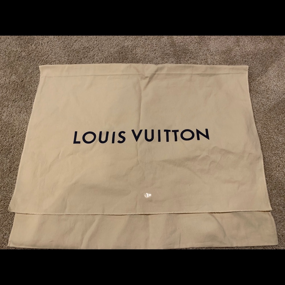 Louis Vuitton dust cover